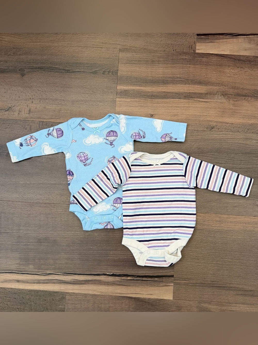 Members Marc Newborn Organic Cotton Long Sleeve Bodysuit Set - Hot Air Balloons